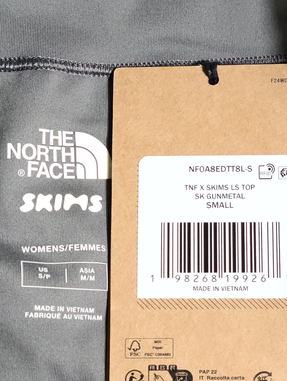 The North Face TNF x SKIMS Refina Longsleeve Top Grey Gunmetal Women Small NEW - Picture 4 of 7